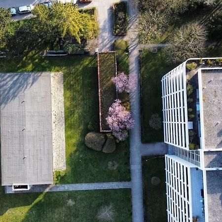 Apartment Mit Balkon Und Privatparkplatz Аугсбург Екстериор снимка